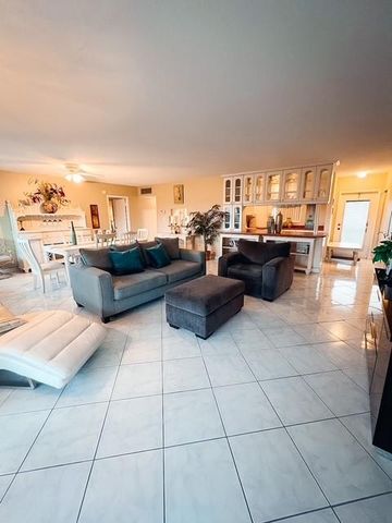 4311 NW 16th St 303B & 304B, Fort Lauderdale, FL 33313