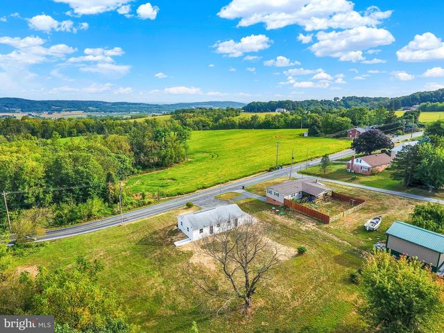 4860 YORKANA RD, Hellam, PA 17406