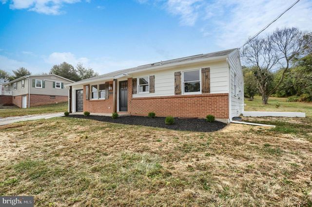4860 YORKANA RD, Hellam, PA 17406