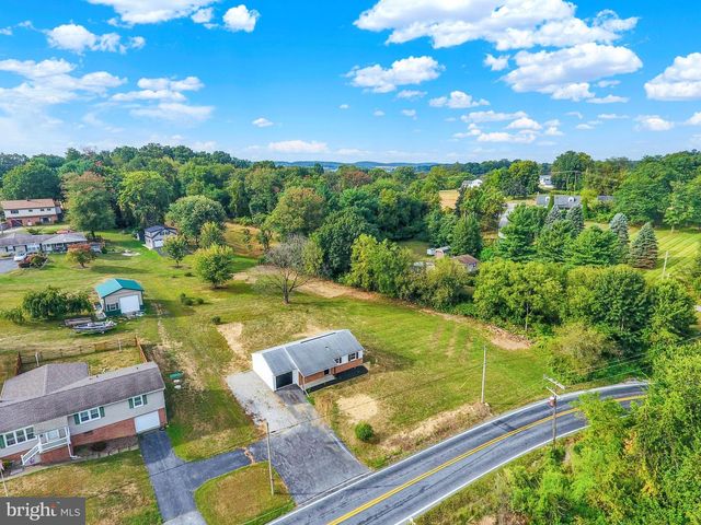4860 YORKANA RD, Hellam, PA 17406