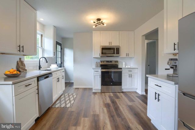 4860 YORKANA RD, Hellam, PA 17406