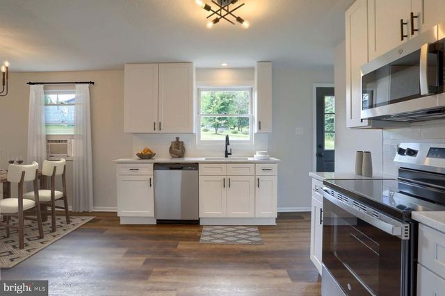 4860 YORKANA RD, Hellam, PA 17406
