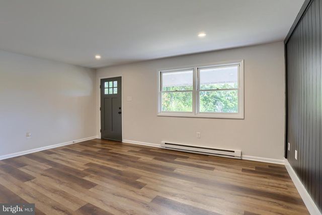 4860 YORKANA RD, Hellam, PA 17406