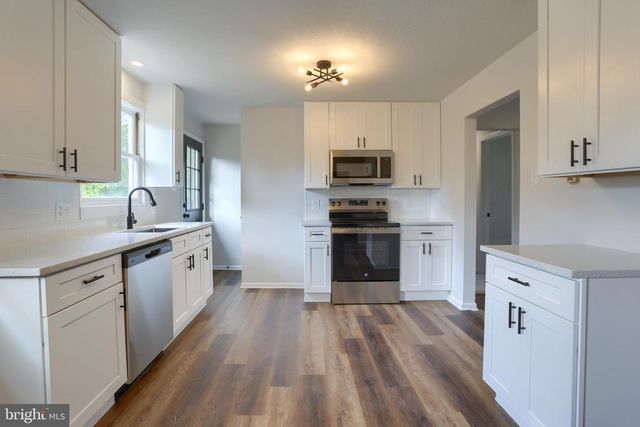 4860 YORKANA RD, Hellam, PA 17406