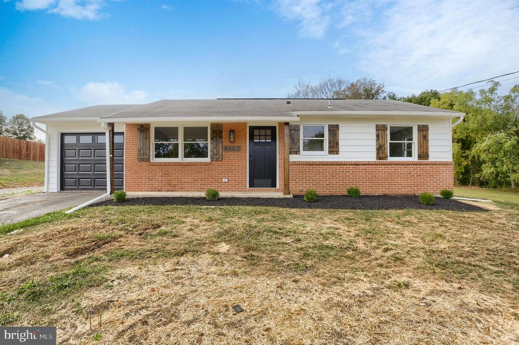 4860 YORKANA RD, Hellam, PA 17406