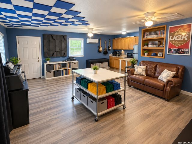 355 ROYSTON AVE, San Antonio, TX 78225