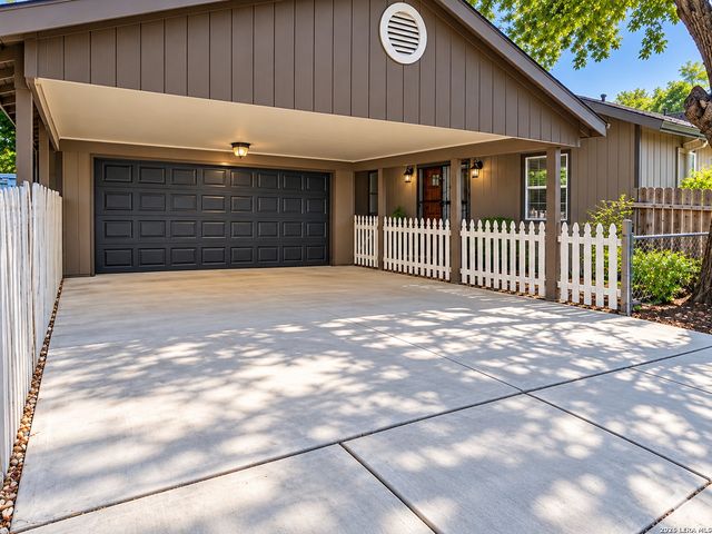 355 ROYSTON AVE, San Antonio, TX 78225