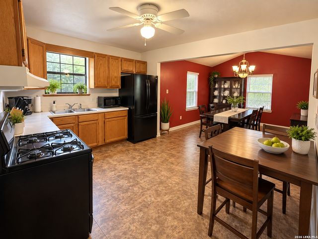 355 ROYSTON AVE, San Antonio, TX 78225