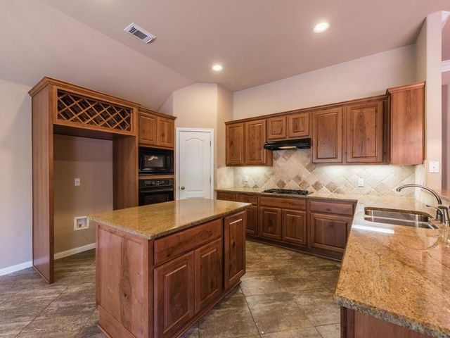 1007 Savanna LN, Cedar Park, TX 78613