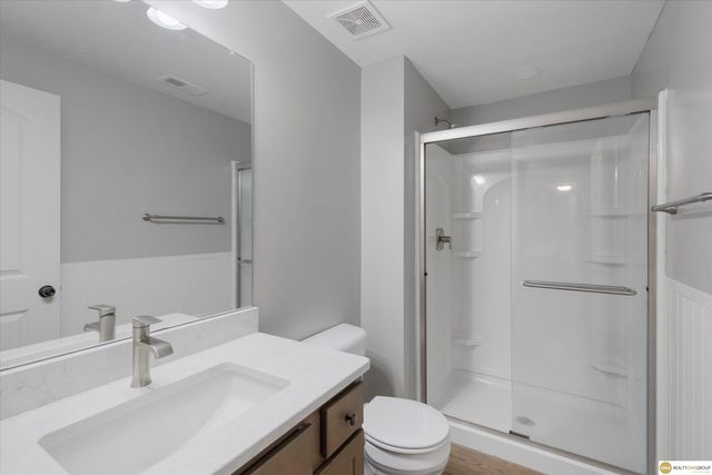 18461 Redwood Street, Omaha, NE 68136