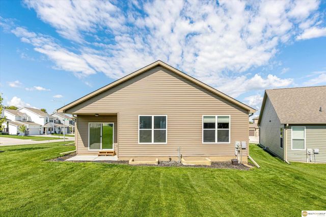 18461 Redwood Street, Omaha, NE 68136