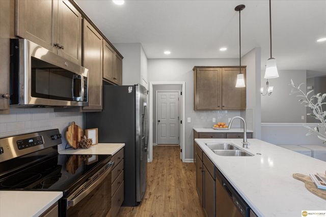 18461 Redwood Street, Omaha, NE 68136