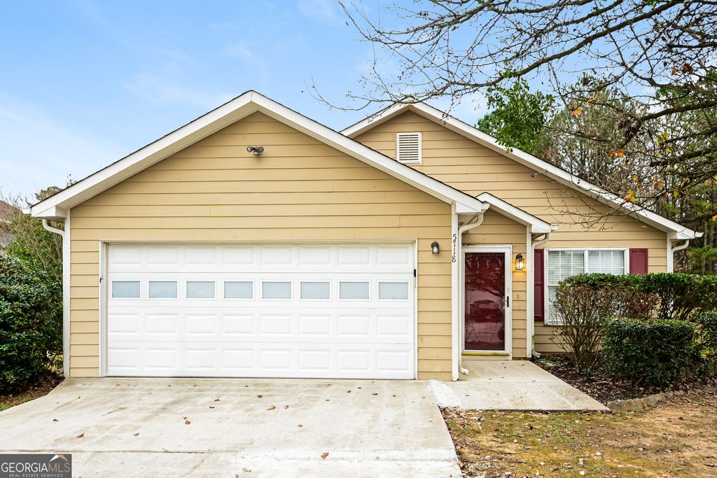 5718 Rockingwood Drive, Atlanta, GA 30349