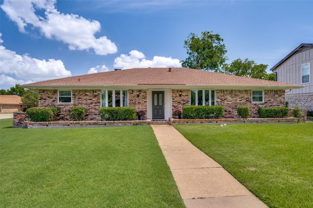 2800 Pinehurst Drive, Plano, TX 75075