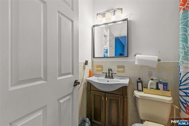 135 Highland Avenue, Newark, NJ 07104