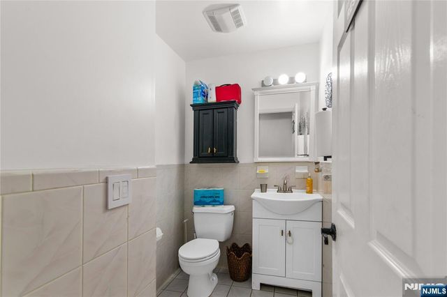 135 Highland Avenue, Newark, NJ 07104