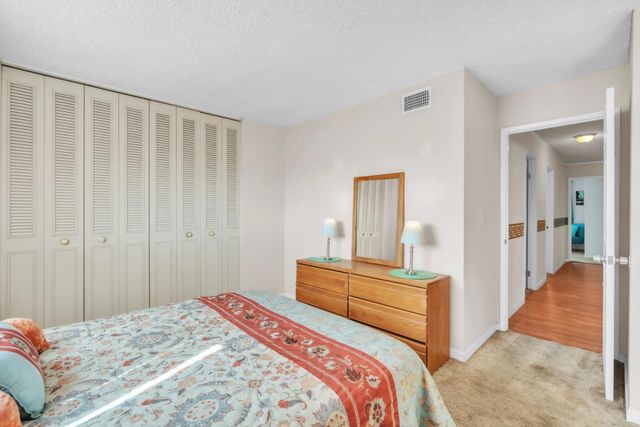 4262 Worthington Dr, North Highlands, CA 95660