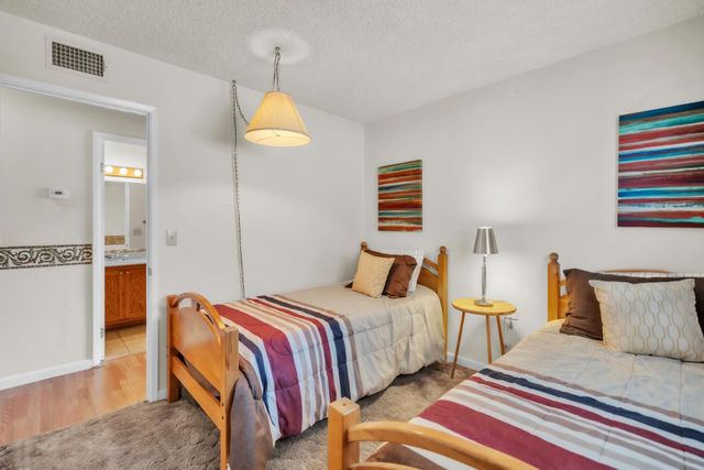 4262 Worthington Dr, North Highlands, CA 95660