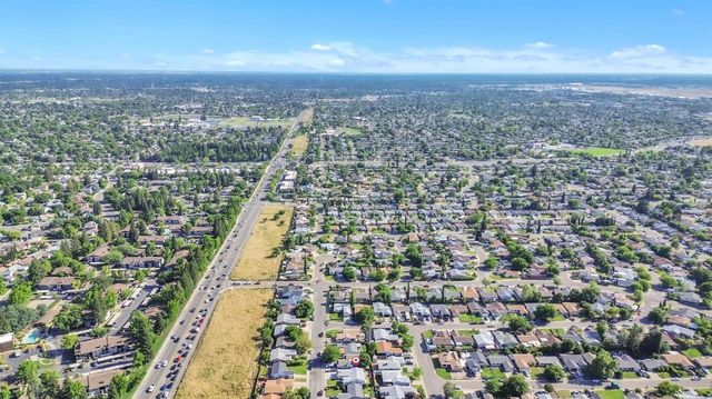 4262 Worthington Dr, North Highlands, CA 95660
