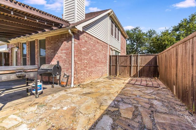 2012 Piedmont Drive, Lewisville, TX 75067