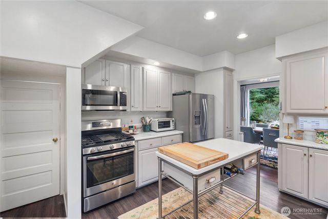 641 NW 175th Street, Shoreline, WA 98177