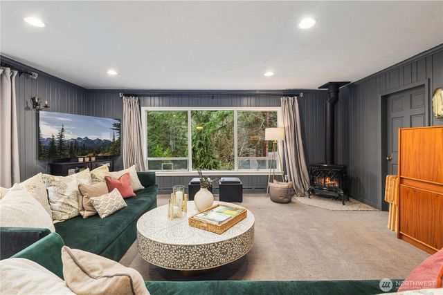 641 NW 175th Street, Shoreline, WA 98177