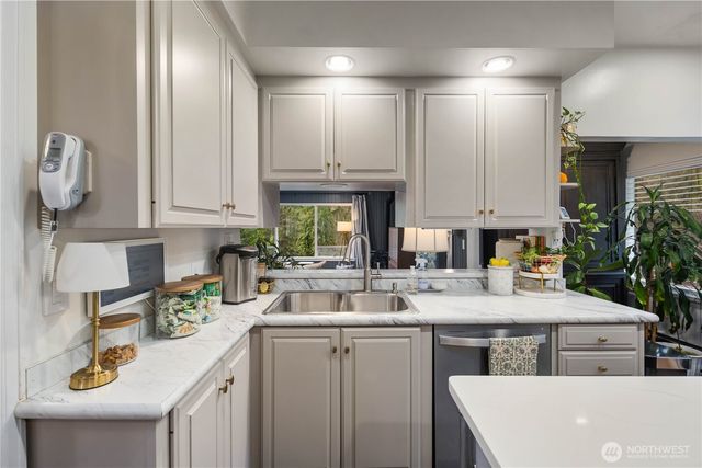 641 NW 175th Street, Shoreline, WA 98177