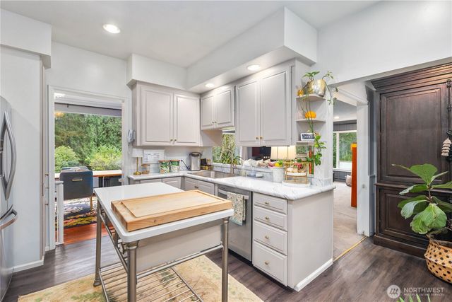 641 NW 175th Street, Shoreline, WA 98177