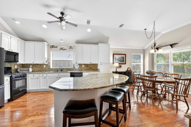 9605 Rosewood Drive, Denton, TX 76207