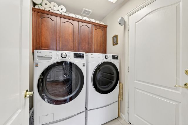 9605 Rosewood Drive, Denton, TX 76207