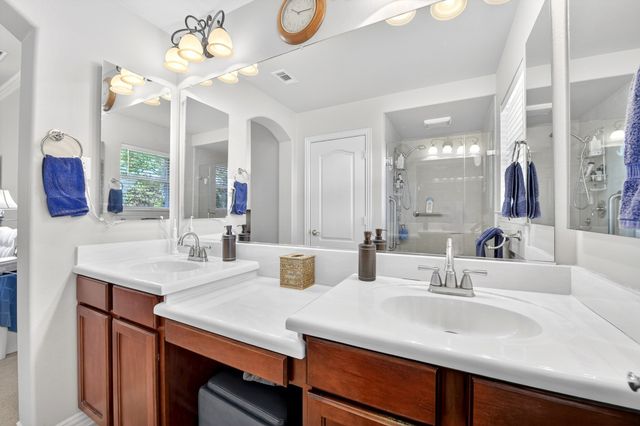 9605 Rosewood Drive, Denton, TX 76207