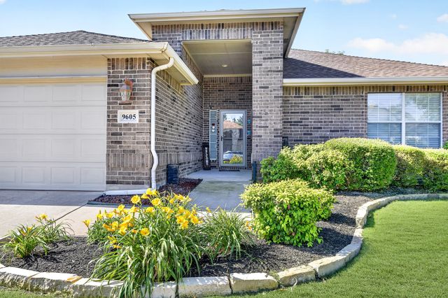 9605 Rosewood Drive, Denton, TX 76207