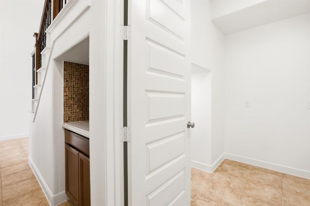 6639 Brady Springs Lane, Sugar Land, TX 77479