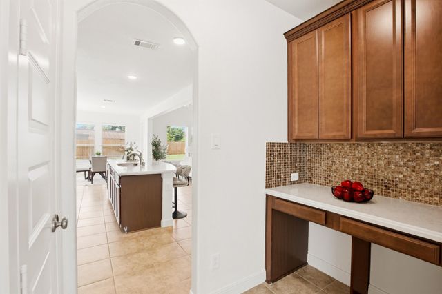 6639 Brady Springs Lane, Sugar Land, TX 77479