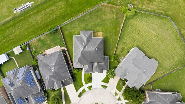6639 Brady Springs Lane, Sugar Land, TX 77479