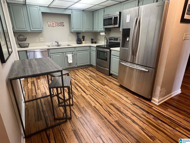 1120 BEACON PARKWAY, Birmingham, AL 35209