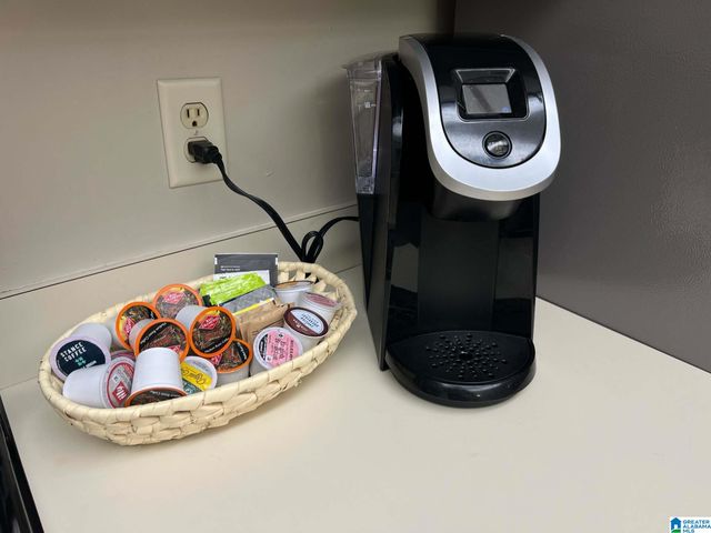 1120 BEACON PARKWAY, Birmingham, AL 35209