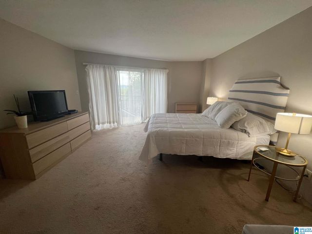 1120 BEACON PARKWAY, Birmingham, AL 35209