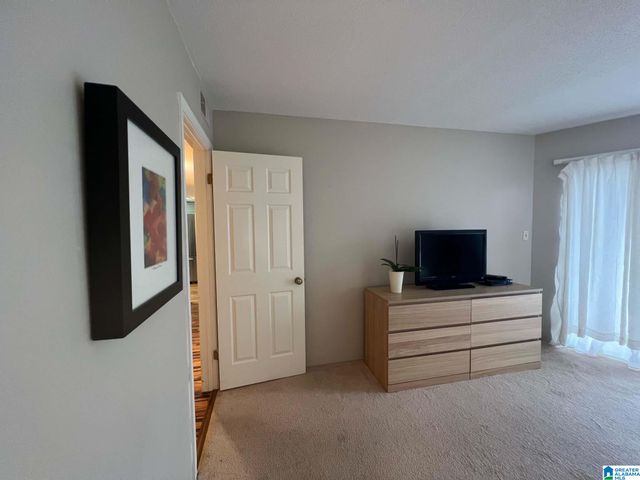 1120 BEACON PARKWAY, Birmingham, AL 35209