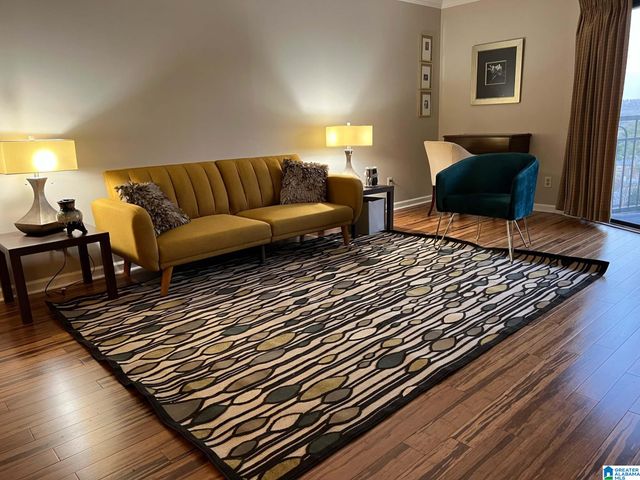 1120 BEACON PARKWAY, Birmingham, AL 35209