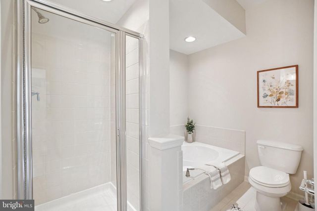 2506 HURSTON LN NE #G, Washington, DC 20018