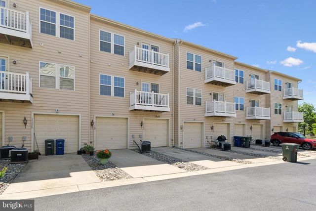 2506 HURSTON LN NE #G, Washington, DC 20018