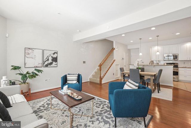 2506 HURSTON LN NE #G, Washington, DC 20018