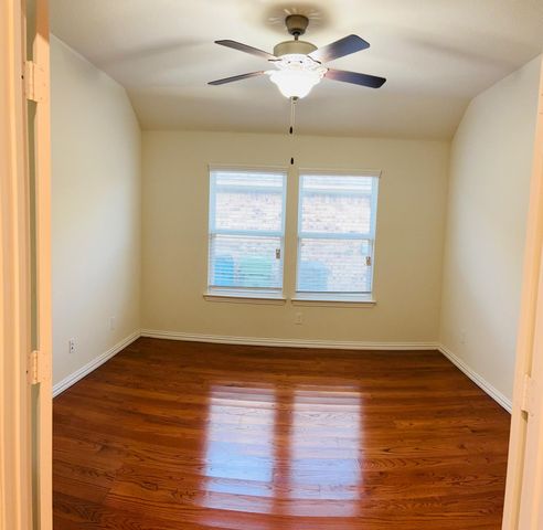 105 Hanover Trail, Lewisville, TX 75067