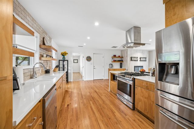 804 S Weatherred Drive, Richardson, TX 75080