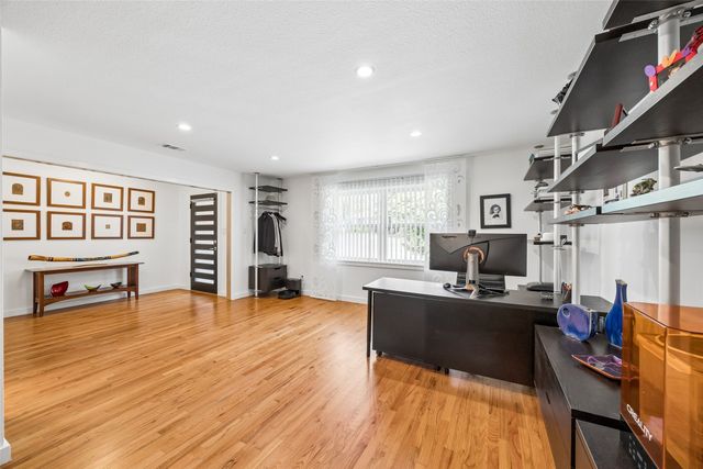 804 S Weatherred Drive, Richardson, TX 75080