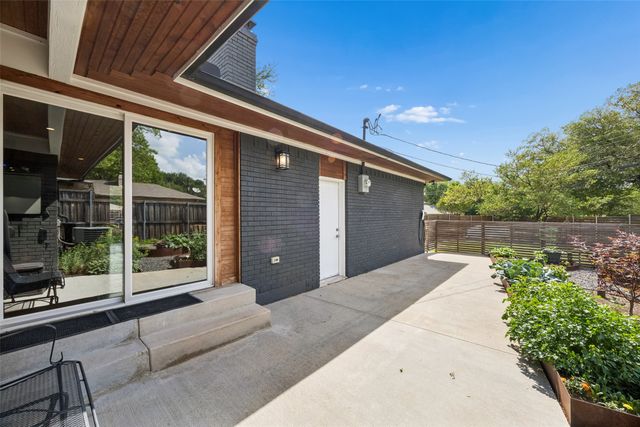 804 S Weatherred Drive, Richardson, TX 75080