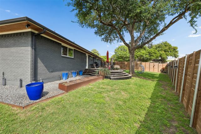 804 S Weatherred Drive, Richardson, TX 75080