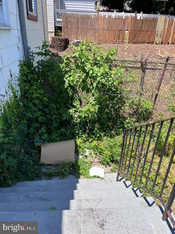 905 PINE ST, Darby, PA 19023