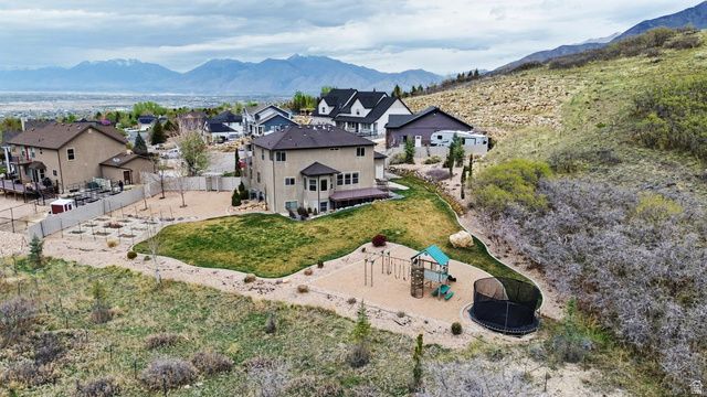 200 S MAHOGANY WAY, Elk Ridge, UT 84651